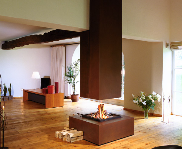 Lareira com coifa quadrada - High Tech.jpg